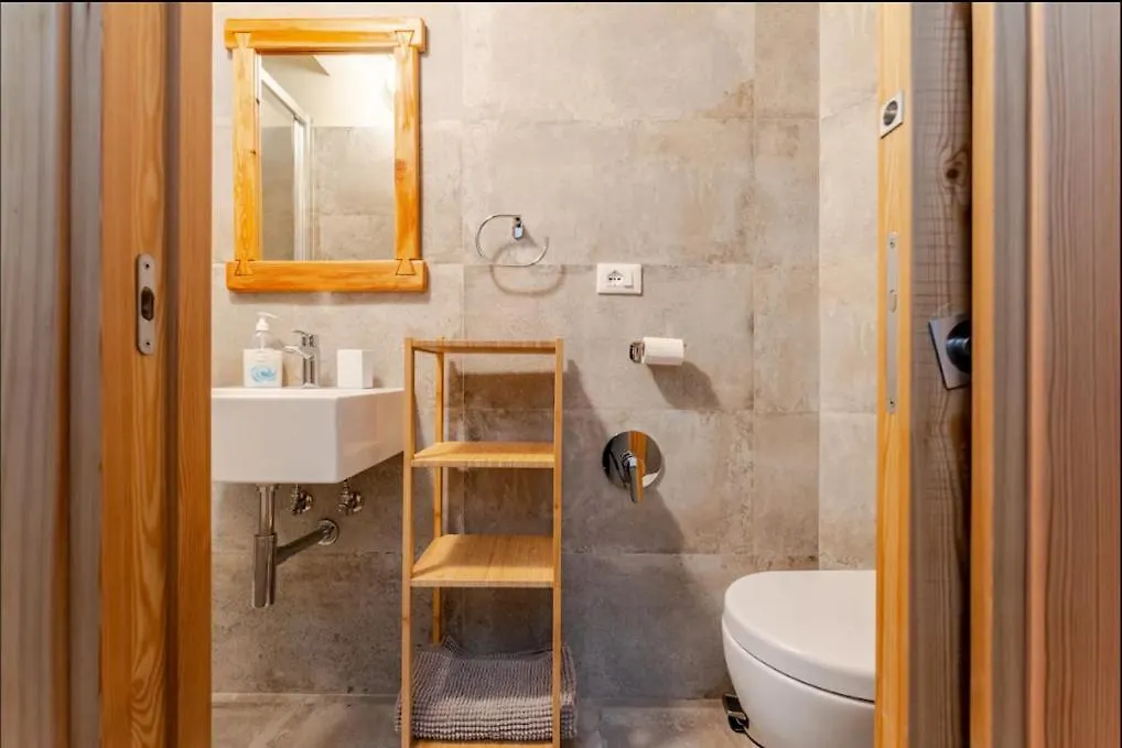 Apartment The Living Gallery Pietrasanta Italy